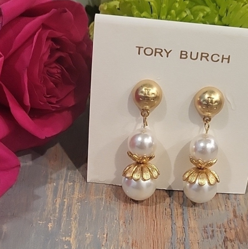 Tory Burch Gold and Cream Pearl Earrings